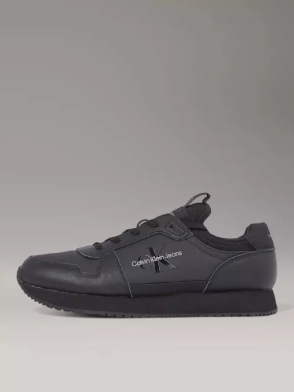 Triple Black Leather Trainers